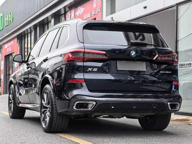 BMW X5 2022 Restyling xDrive 30Li Premium Class M Sports suit interior photo 7 BMW X5 2022 Restyling xDrive 30Li Premium Class M Sports suit interior photo 7