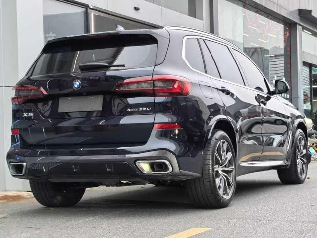 BMW X5 2022 Restyling xDrive 30Li Premium Class M Sports suit interior photo 9 BMW X5 2022 Restyling xDrive 30Li Premium Class M Sports suit interior photo 9
