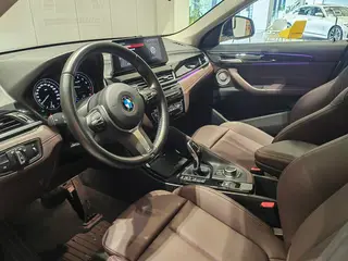 BMW X2 2022 sDrive25i M Conjunto deportivo interior foto 8 BMW X2 2022 sDrive25i M Conjunto deportivo interior foto 8