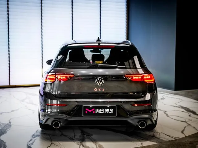 Volkswagen Golf GTI 2025 380TSI DSG GTI exterior photo 3