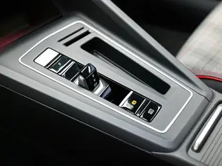 Volkswagen Golf GTI 2025 380TSI DSG GTI interior photo 13