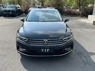 Volkswagen Magotan 2023 200 Dix mille éditions commémoratives 330TSI DSG Type de luxe extérieur photo 2