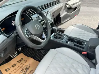 Volkswagen Magotan 2023 200 Dix mille éditions commémoratives 330TSI DSG Type de luxe intérieur photo 11