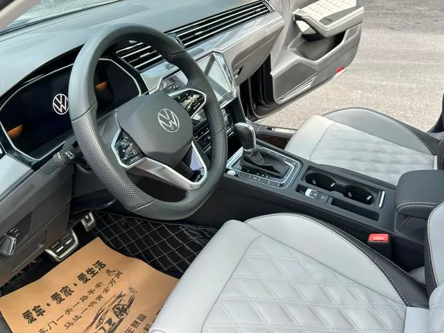 Volkswagen Magotan 2023 200 Dix mille éditions commémoratives 330TSI DSG Type de luxe intérieur photo 11