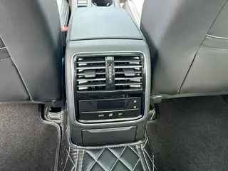 Volkswagen Magotan 2023 200 Dix mille éditions commémoratives 330TSI DSG Type de luxe intérieur photo 14
