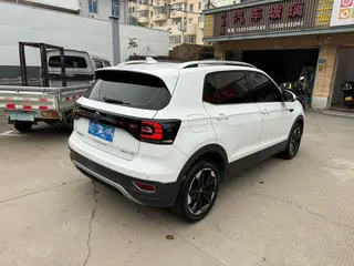 Volkswagen Tacqua 2023 200TSI DSG Yue Zhilian Edition exterior photo 4 Volkswagen Tacqua 2023 200TSI DSG Yue Zhilian Edition exterior photo 4