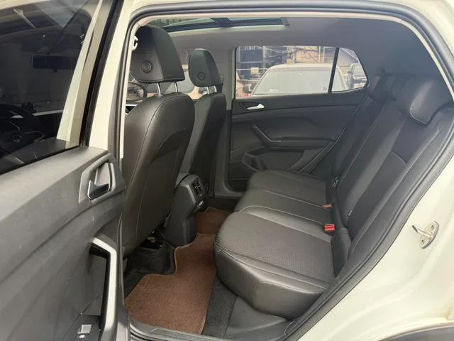 Volkswagen Tacqua 2023 200TSI DSG Yue Zhilian Edition interior photo 8 Volkswagen Tacqua 2023 200TSI DSG Yue Zhilian Edition interior photo 8