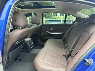 BMW 3 Series 2022 325Li M Traje nocturno deportivo Yao interior foto 9