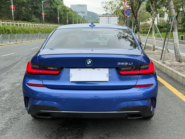 BMW 3 Series 2022 325Li M Traje nocturno deportivo Yao interior foto 10