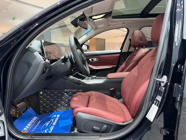 BMW 3 Series 2023 325Li M Sports Night Suit interior photo 17