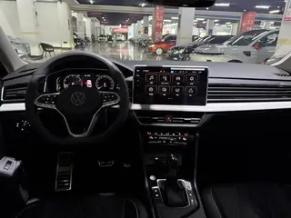 Volkswagen Tiguan L 2024 Expart 330TSI Deux roues motrices R-Line Version Long Yao extérieur photo 5