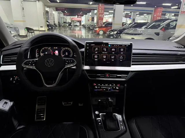 Volkswagen Tiguan L 2024 Expart 330TSI Deux roues motrices R-Line Version Long Yao extérieur photo 5