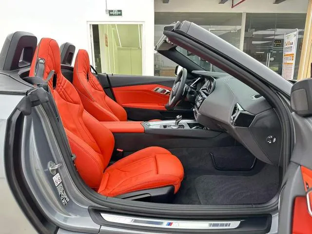 BMW Z4 2023 sDrive 25i M Conjunto deportivo interior foto 9 BMW Z4 2023 sDrive 25i M Conjunto deportivo interior foto 9