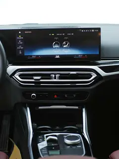 BMW 3 Series 2023 320Li M Спортивный костюм интерьер фото 18