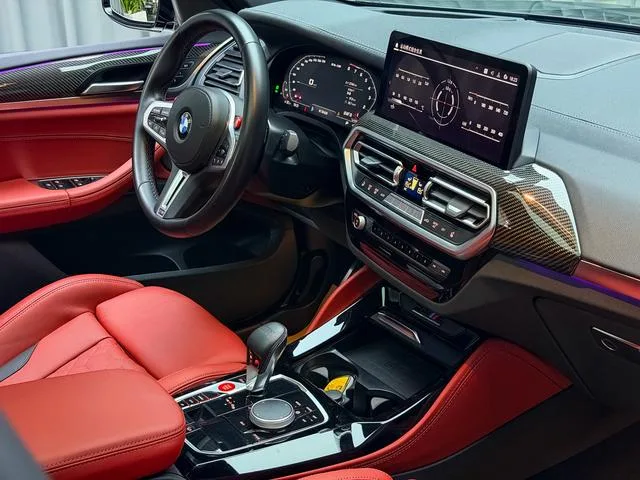 BMW X4 M 2022 X4 M Versión Thunder interior foto 16