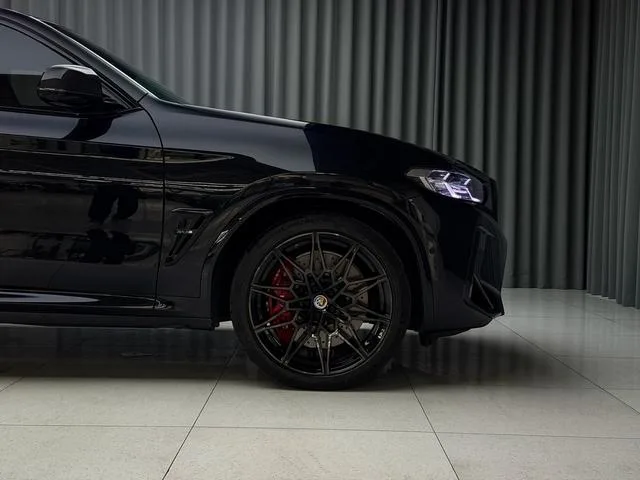 BMW X4 M 2022 X4 M Versión Thunder interior foto 20