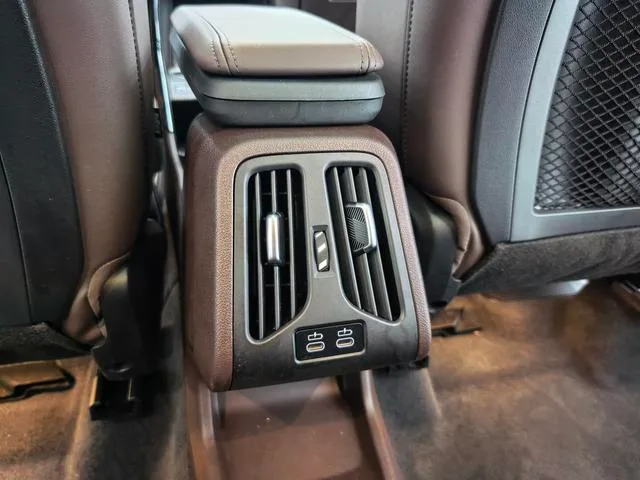 BMW X1 2023 sDrive25Li X Ensemble de conception intérieur photo 11