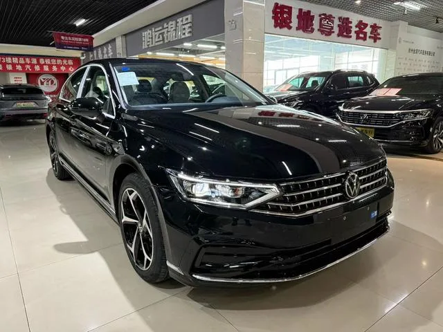 Volkswagen Magotan 2026 3000 Dix mille véhicules sélectionnés 380TSI DSG Type de luxe extérieur photo 3