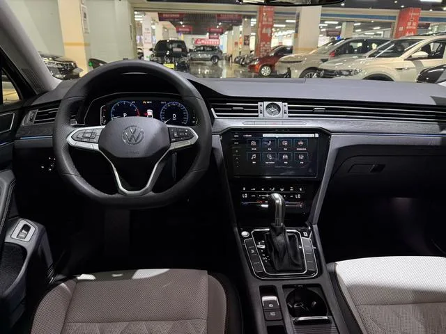 Volkswagen Magotan 2026 3000 Dix mille véhicules sélectionnés 380TSI DSG Type de luxe extérieur photo 5