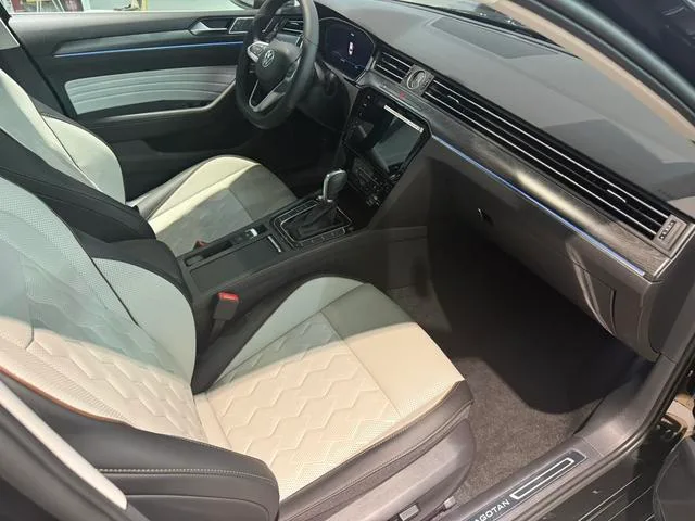 Volkswagen Magotan 2026 3000 Dix mille véhicules sélectionnés 380TSI DSG Type de luxe extérieur photo 6