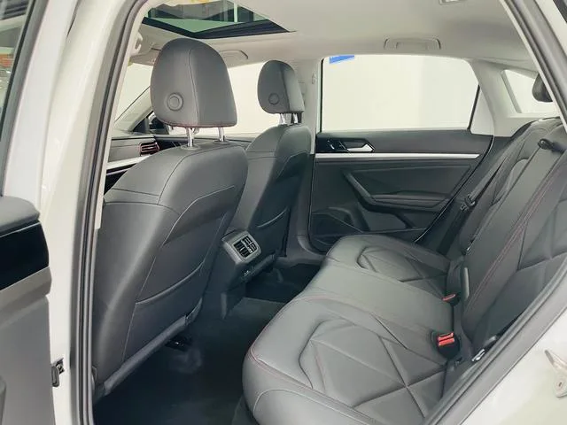 Volkswagen Lavida 2024 300TSI DSG Star Leading Edition interior foto 10