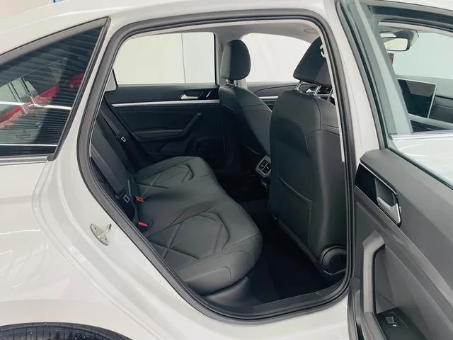 Volkswagen Lavida 2024 300TSI DSG Star Leading Edition interior foto 13