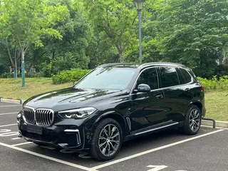 BMW X5 2022 Reforma xDrive 30Li M Conjunto deportivo exterior foto 1