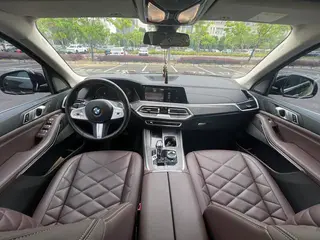 BMW X5 2022 Reforma xDrive 30Li M Conjunto deportivo interior foto 9