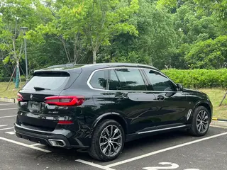 BMW X5 2022 Reforma xDrive 30Li M Conjunto deportivo interior foto 13