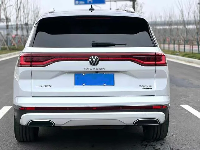 Volkswagen Talagon 2022 380TSI Edición insignia de tracción en las cuatro ruedas 6 Asiento exterior foto 5