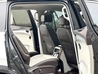 Volkswagen Talagon 2022 380TSI Edición insignia de tracción en las cuatro ruedas 6 Asiento interior foto 10