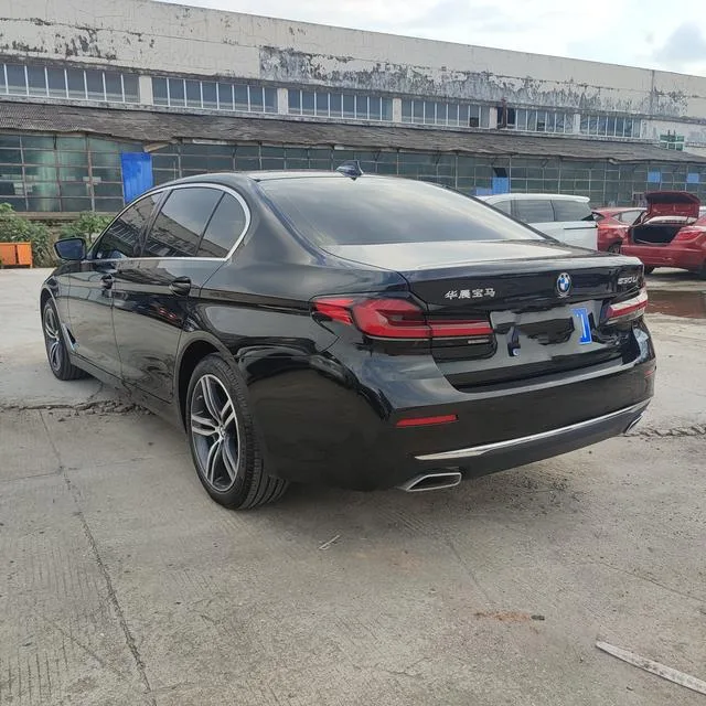 BMW 5 Series 2023 530Li Leading Type Luxury Set exterior photo 5 BMW 5 Series 2023 530Li Leading Type Luxury Set exterior photo 5