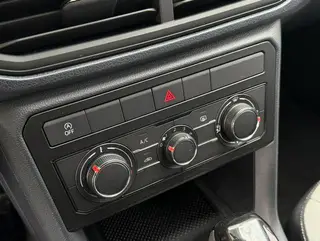Volkswagen Tharu 2025 Nouveau 1.5L Version Ruijin intérieur photo 11