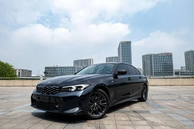 BMW 3 Series 2023 325Li M Sports Night Suit exterior photo 1 BMW 3 Series 2023 325Li M Sports Night Suit exterior photo 1