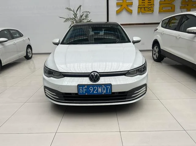 Volkswagen Golf 2023 280TSI DSG Pro exterior foto 4 Volkswagen Golf 2023 280TSI DSG Pro exterior foto 4