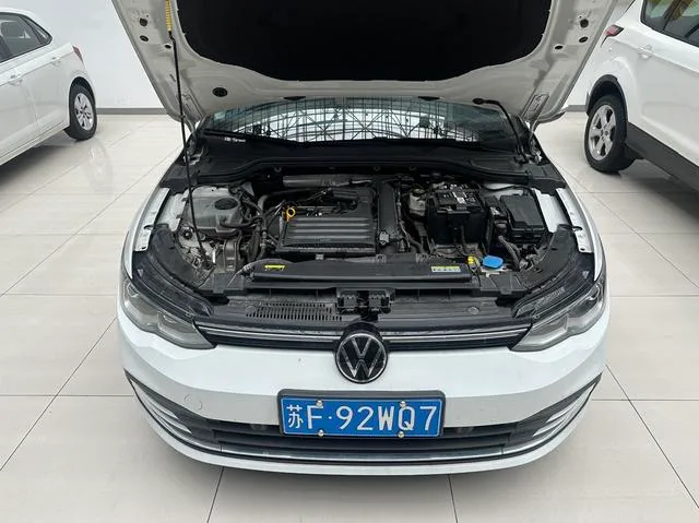 Volkswagen Golf 2023 280TSI DSG Pro exterior foto 5 Volkswagen Golf 2023 280TSI DSG Pro exterior foto 5