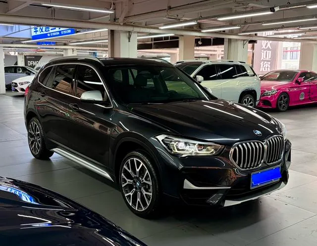 BMW X1 2022 Reforma xDrive25Li Tipo de lujo exterior foto 3 BMW X1 2022 Reforma xDrive25Li Tipo de lujo exterior foto 3