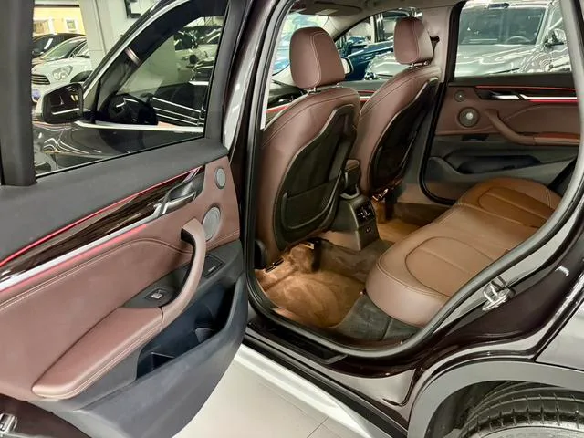 BMW X1 2022 Reforma xDrive25Li Tipo de lujo interior foto 10 BMW X1 2022 Reforma xDrive25Li Tipo de lujo interior foto 10