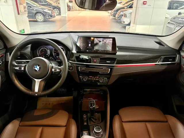 BMW X1 2022 Reforma xDrive25Li Tipo de lujo interior foto 17 BMW X1 2022 Reforma xDrive25Li Tipo de lujo interior foto 17