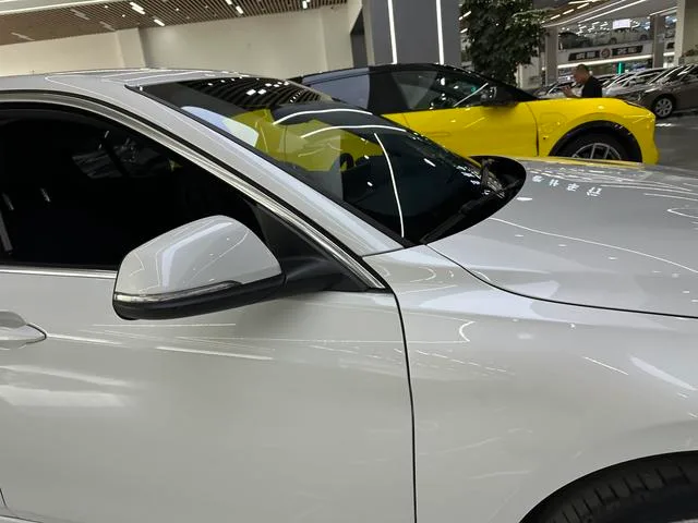 BMW 1 Series 2021 Restyling 120i M Sports version interior photo 13 BMW 1 Series 2021 Restyling 120i M Sports version interior photo 13