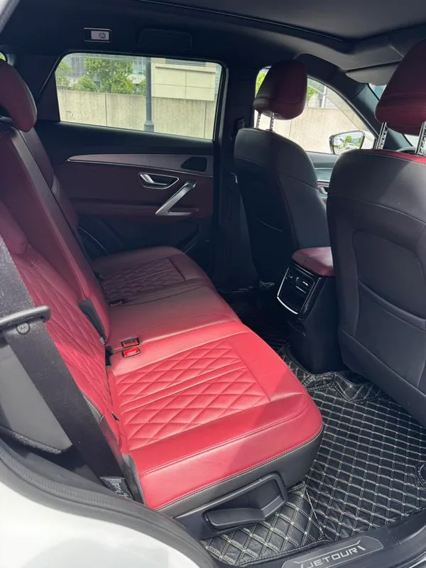 Jetour X70 PLUS 2024 Edición campeona 1.5T DCT Campeón MAX 5 Asiento interior foto 10 Jetour X70 PLUS 2024 Edición campeona 1.5T DCT Campeón MAX 5 Asiento interior foto 10