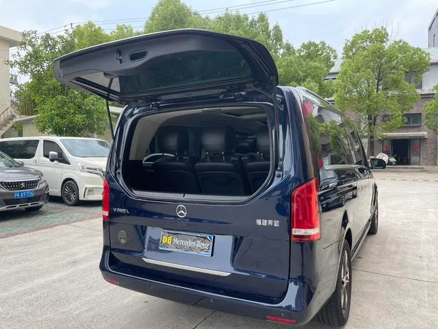 Mercedes-Benz V-Class 2021 V 260 L Empattement long Premium Edition extérieur photo 5
