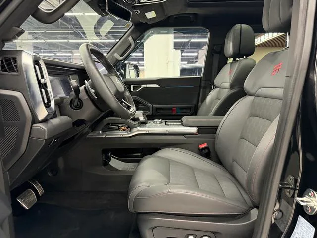 Jetour T2 2023 2.0TD Four-wheel drive Time travel PRO interior photo 12