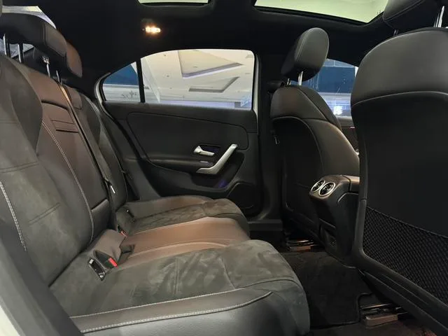 Mercedes-Benz A-Class 2022 Segundo cambio A 200 L Edición de moda de coche deportivo interior foto 11