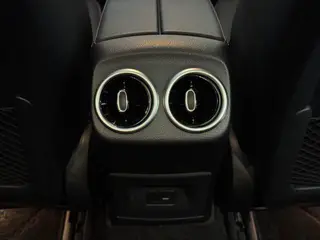 Mercedes-Benz A-Class 2022 Segundo cambio A 200 L Edición de moda de coche deportivo interior foto 18