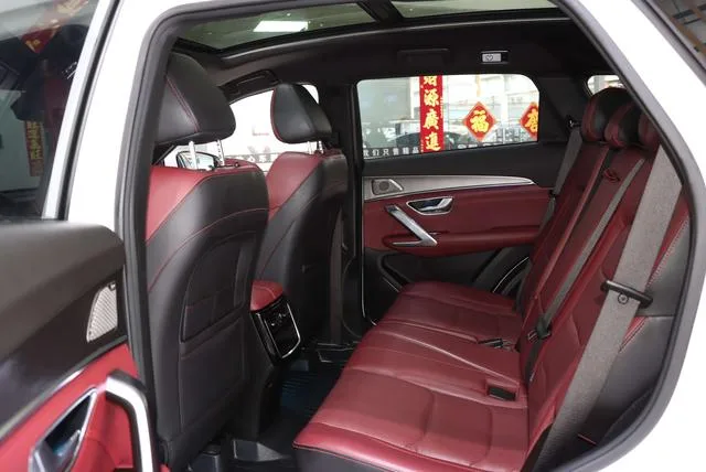 Jetour X70 PLUS 2021 1.6T DCT ground Pro 7 seat interior photo 11 Jetour X70 PLUS 2021 1.6T DCT ground Pro 7 seat interior photo 11