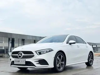 Mercedes-Benz A-Class 2022 Вторичная модификация A 200 L Спортивный седан Модная версия экстерьер фото 1