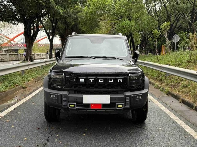 Jetour T2 2023 1.5TD Two-wheel drive Discover PRO exterior photo 2 Jetour T2 2023 1.5TD Two-wheel drive Discover PRO exterior photo 2