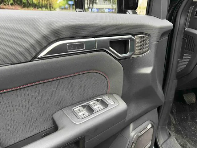 Jetour T2 2023 1.5TD Two-wheel drive Discover PRO interior photo 20 Jetour T2 2023 1.5TD Two-wheel drive Discover PRO interior photo 20