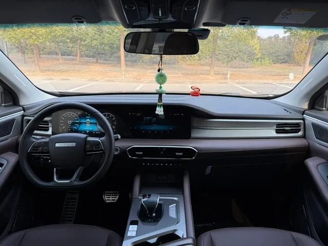 Jetour X90 PLUS 2023 1.6TD DCT Villa interior photo 10 Jetour X90 PLUS 2023 1.6TD DCT Villa interior photo 10